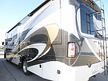 2016 Thor Motor Coach Miramar Photo #3