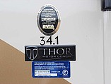 2015 Thor Motor Coach Miramar Photo #14