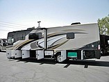 2015 Thor Motor Coach Miramar Photo #4