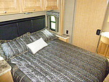 2016 Thor Motor Coach Miramar Photo #17