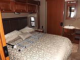 2016 Thor Motor Coach Miramar Photo #11