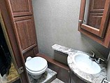 2016 Thor Motor Coach Miramar Photo #10