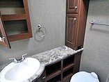 2016 Thor Motor Coach Miramar Photo #12