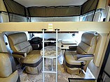 2016 Thor Motor Coach Miramar Photo #18