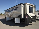 2015 Thor Motor Coach Miramar Photo #3