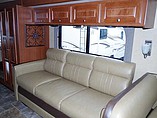 2015 Thor Motor Coach Miramar Photo #13