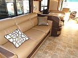2015 Thor Motor Coach Miramar Photo #5