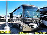 2015 Thor Motor Coach Miramar Photo #1