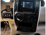 2015 Thor Motor Coach Miramar Photo #15