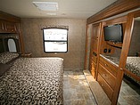 2015 Thor Motor Coach Miramar Photo #4
