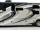 2016 Thor Motor Coach Miramar Photo #5