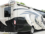 2016 Thor Motor Coach Miramar Photo #8