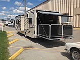 2015 Thor Motor Coach Outlaw Photo #4