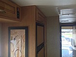 2015 Thor Motor Coach Outlaw Photo #11