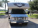 15 Thor Motor Coach Outlaw