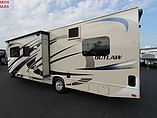 2016 Thor Motor Coach Outlaw Photo #3