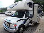 2016 Thor Motor Coach Outlaw Photo #2