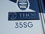 2015 Thor Motor Coach Outlaw Photo #12