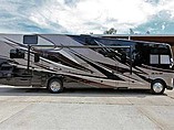 2015 Thor Motor Coach Outlaw Photo #2