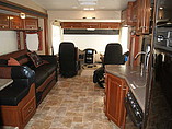 2015 Thor Motor Coach Outlaw Photo #4