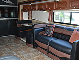 2015 Thor Motor Coach Outlaw Photo #7