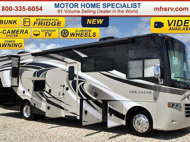 2016 Thor Motor Coach Miramar Photo