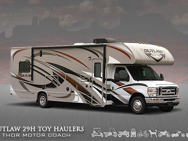2015 Thor Motor Coach Outlaw Photo