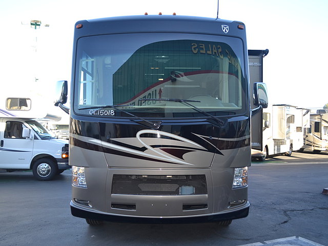 2015 Thor Motor Coach Outlaw Photo