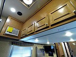 2016 Thor Motor Coach Outlaw Photo #14