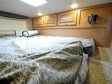2016 Thor Motor Coach Outlaw Photo #20