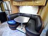 2016 Thor Motor Coach Outlaw Photo #7