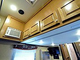 2016 Thor Motor Coach Outlaw Photo #14
