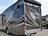 2016 Thor Motor Coach Outlaw Photo #25