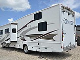 2007 Thor Motor Coach Outlaw Photo #3