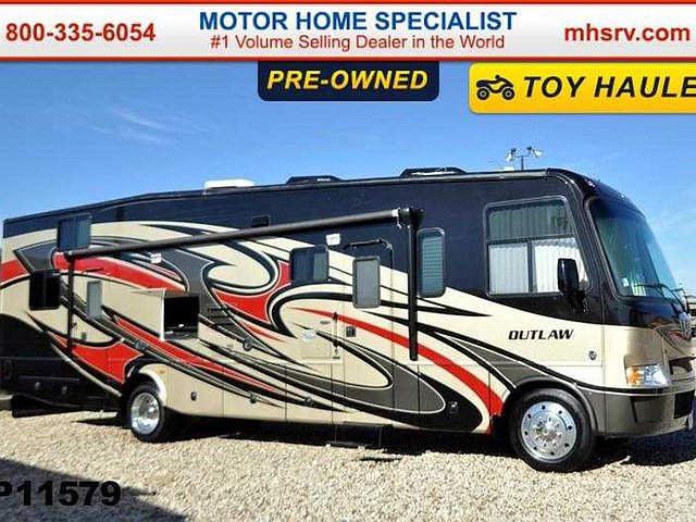 2013 Thor Motor Coach Outlaw Photo
