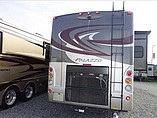 2015 Thor Motor Coach Palazzo Photo #4