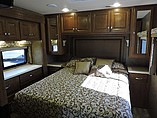 2015 Thor Motor Coach Palazzo Photo #4