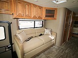 2016 Thor Motor Coach Palazzo Photo #9
