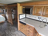 2016 Thor Motor Coach Palazzo Photo #9