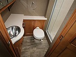 2016 Thor Motor Coach Palazzo Photo #10