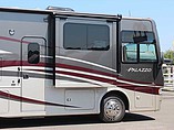 2015 Thor Motor Coach Palazzo Photo #9