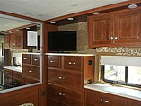 2015 Thor Motor Coach Palazzo Photo #12