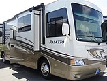15 Thor Motor Coach Palazzo