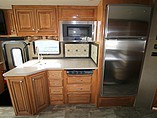 2016 Thor Motor Coach Palazzo Photo #9