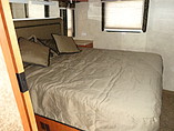 2011 Thor Motor Coach Serrano Photo #12