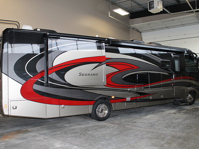 12 Thor Motor Coach Serrano