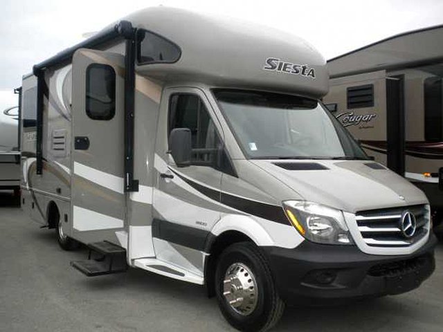 16 Thor Motor Coach Siesta
