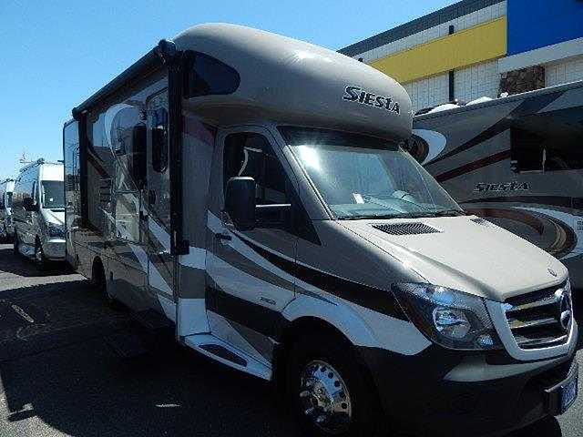 15 Thor Motor Coach Siesta