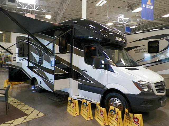 2015 Thor Motor Coach Siesta Photo