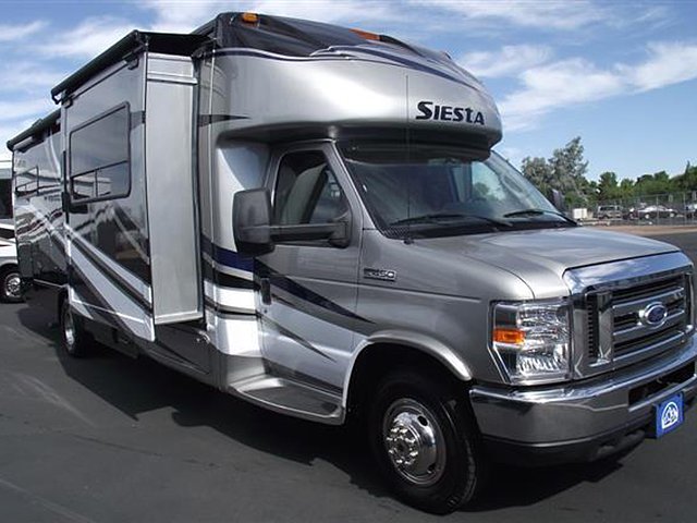 2015 Thor Motor Coach Siesta Photo